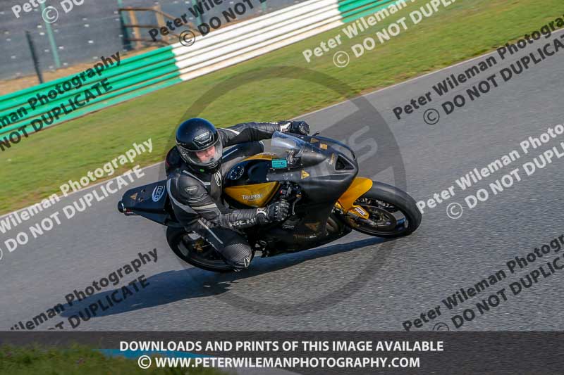 PJM Wedding Photography;enduro digital images;event digital images;eventdigitalimages;mallory park;mallory park photographs;mallory park trackday;mallory park trackday photographs;no limits trackdays;peter wileman photography;racing digital images;trackday digital images;trackday photos
